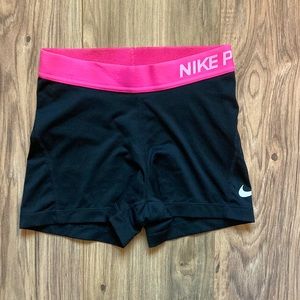 black & pink nike pro spandex shorts 3" xs